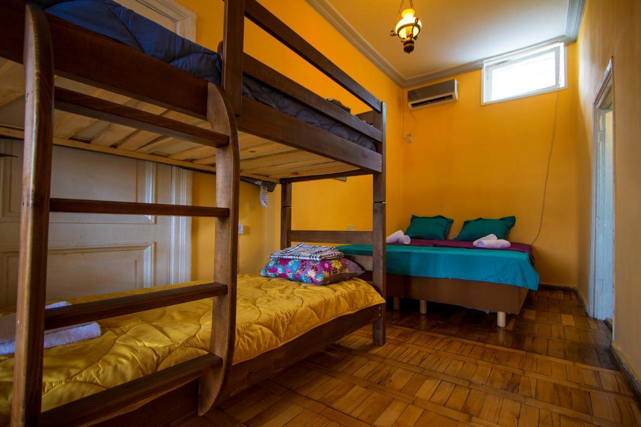 Royz Hostel Tbilisi Esterno foto